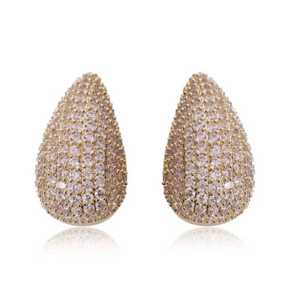 NWT Sparkling Gold Teardrop Earrings